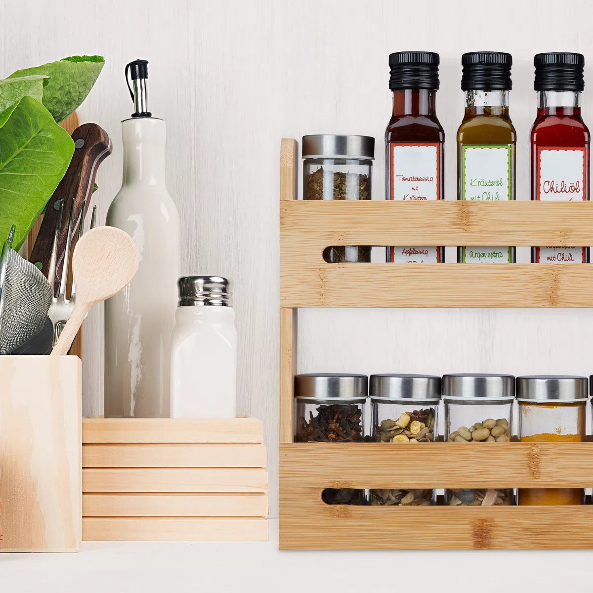 Relaxdays Portaspezie in bambù, Organizer per Spezie con 2 Ripiani, HLP: 25 x 25 x 7 cm, Espositore Spice Rack, Naturale
