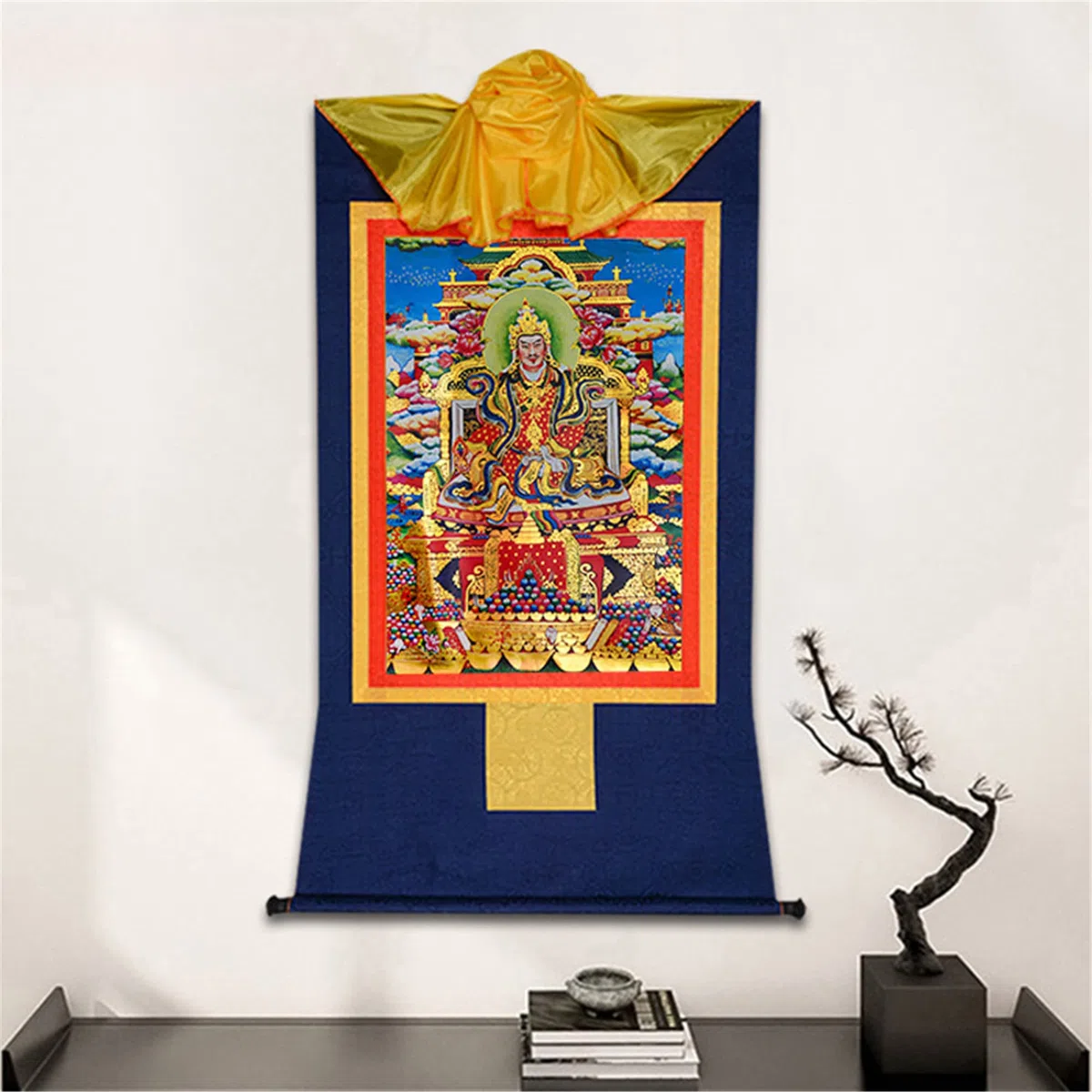Gandhanra Thangka Tibetano - Guru Padma Gyalpo Thangka - Arazzo di Buddha a Stampa Dorata per Decorazione Zen, Meditazione, Rilassamento Spirituale e Pace
