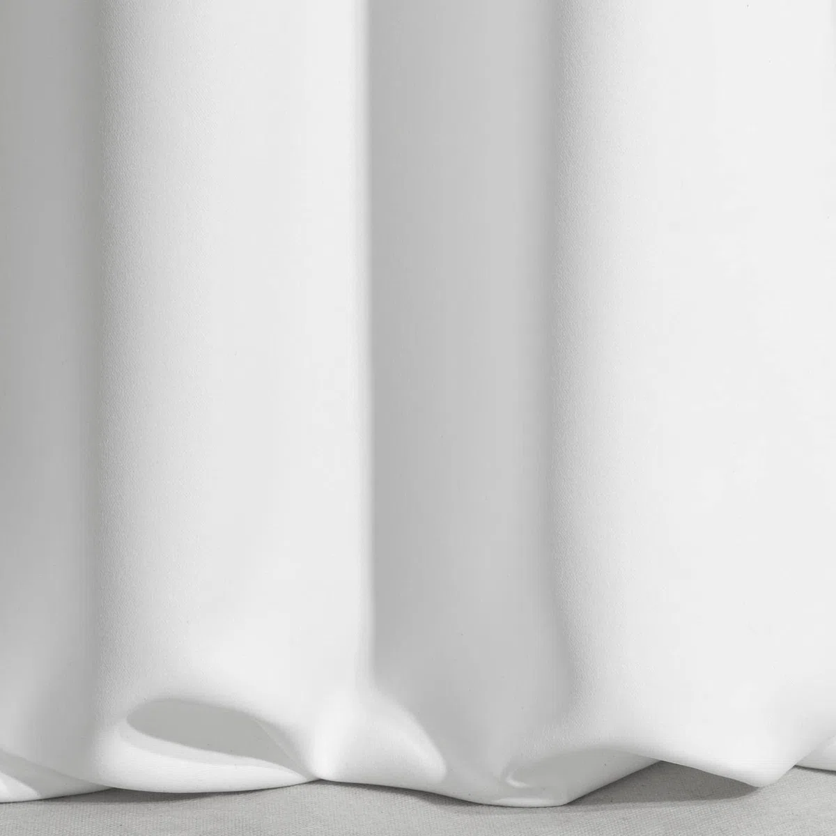 Eurofirany Logan, tenda oscurante opaca, satinata, con fascia plissettata, 1 pezzo, elegante, liscia, semplice, per soggiorno e camera da letto, bianca 135 x 270 cm ( 100% poliestere )