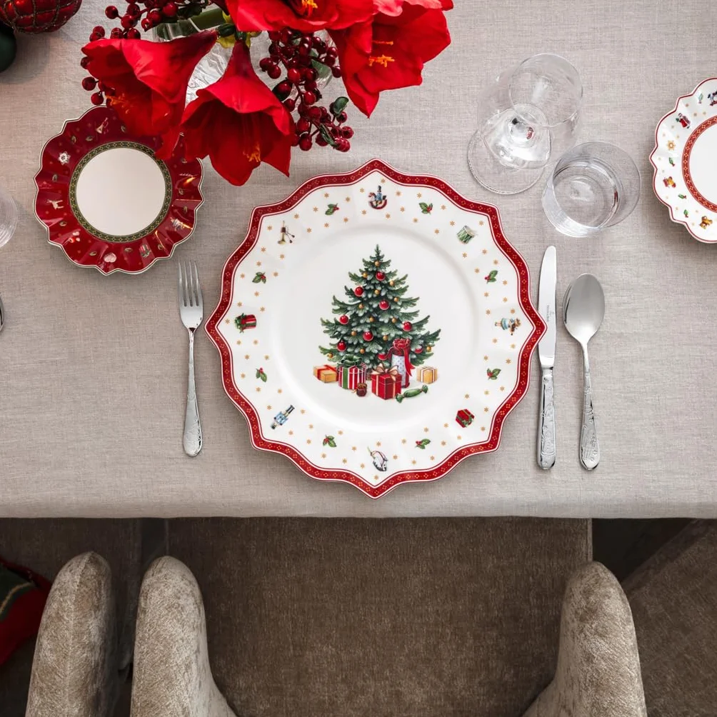 Villeroy & Boch, Toy's Delight Piatto da Pane Rosso e Bianco, Adatto per Microonde, Decorazione Natalizie, Piatto, Stoviglie, Piatto Natale, Piatto Ceramica Natale, Porcellana Premium