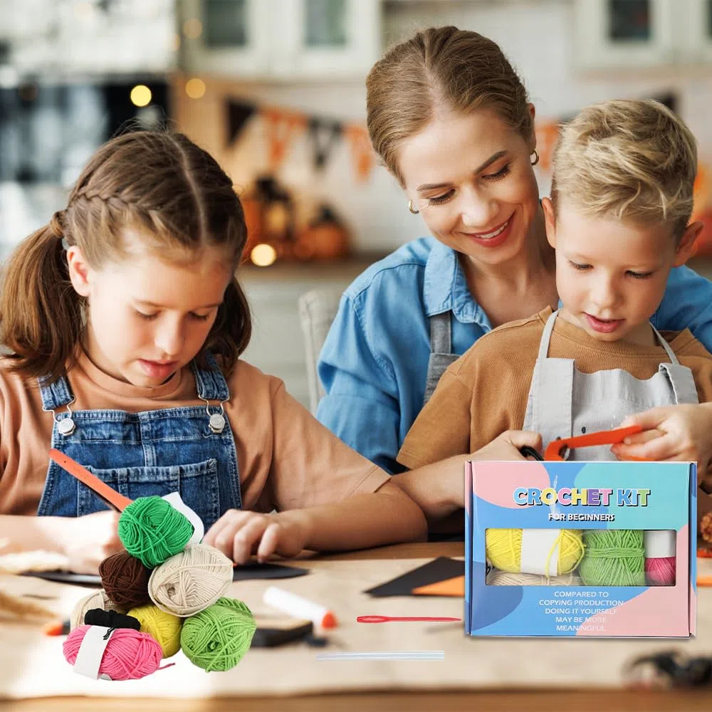 Mecmbj Kit Uncinetto Principianti, 6 Vasi per Piante di Cactus Crochet Kit, Set Uncinetto Principianti con Istruzioni Video Passo di Inglese, per Adulti e Bambini(Cactus in Vaso)
