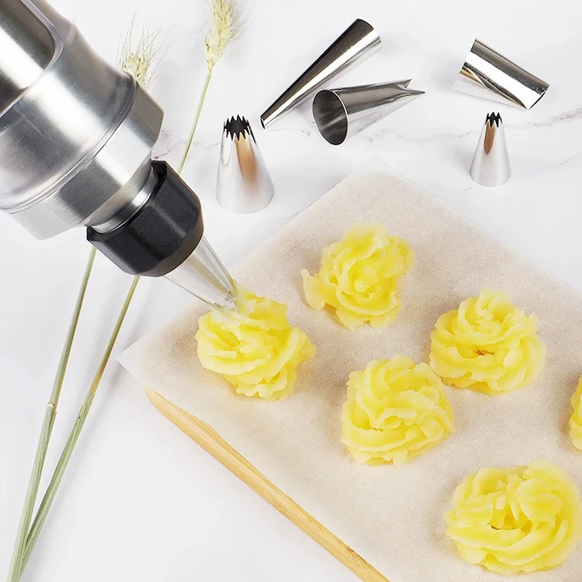 Siringa in acciaio inox con 6 beccucci con contenitore trasparente per cupcake, pasticceria