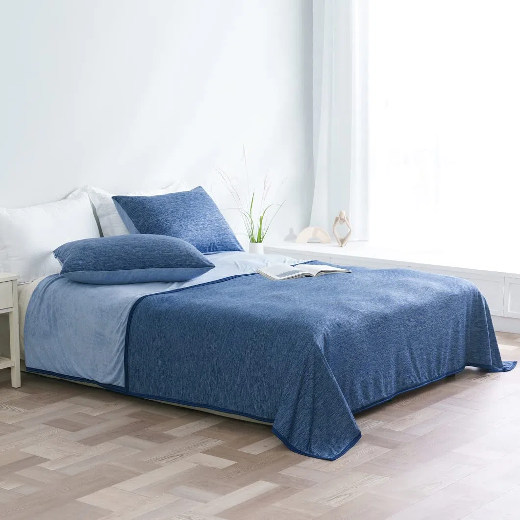 MIULEE Coperta Estiva con Fibra di Raffreddamento Giapponese Arc-Chill Q-Max 0.4 Fresca Morbido Coperta Letto Fresco Entrambi Lati Super Morbido Traspirante 150CMX200CM Blu