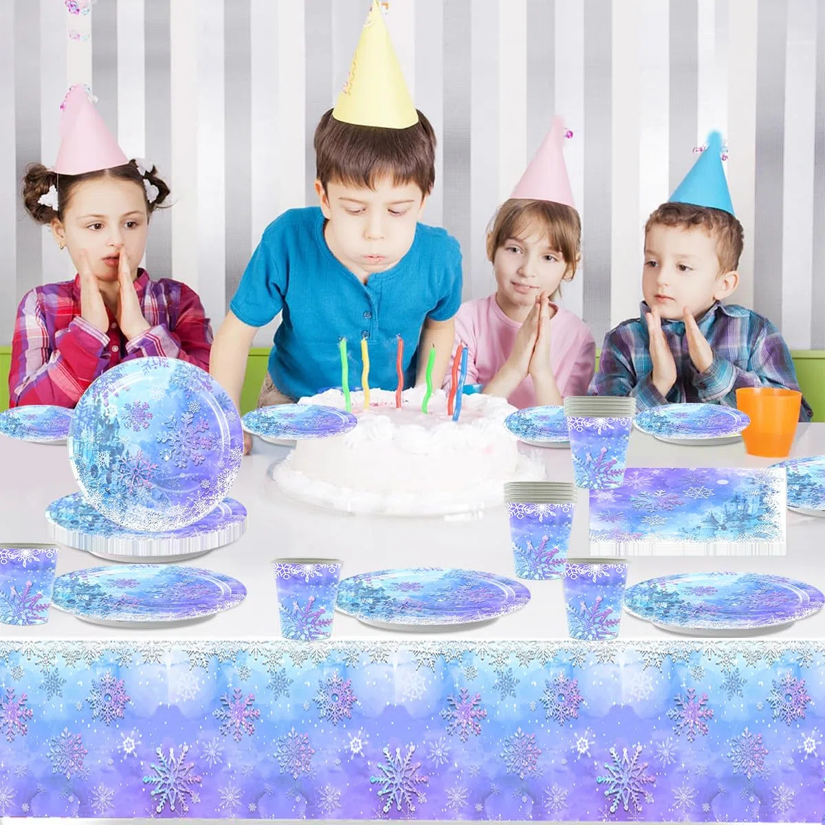 Stoviglie per feste Frozen,Set di stoviglie per feste con fiocchi di neve blu e viola,20 tovaglioli 20 bicchieri di carta 20 piatti di carta 1 tovaglia,Stoviglie per bambini e adulti