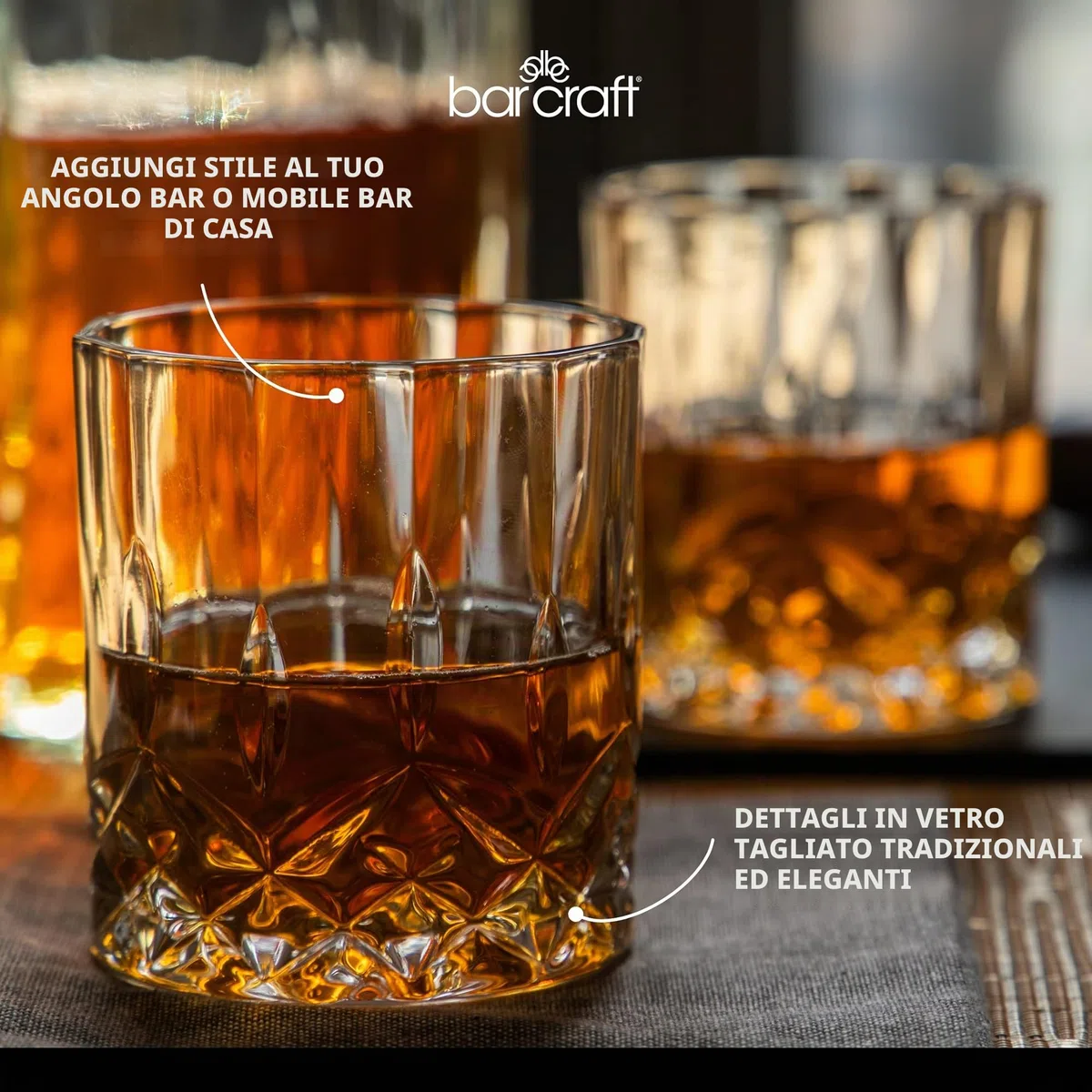 BarCraft Decanter per Whisky 900ml e set da Regalo, in Vetro Tagliato, 5 Pezzi, con Tappo in Silicone e 4x Bicchieri, 26 x 10 x 24cm