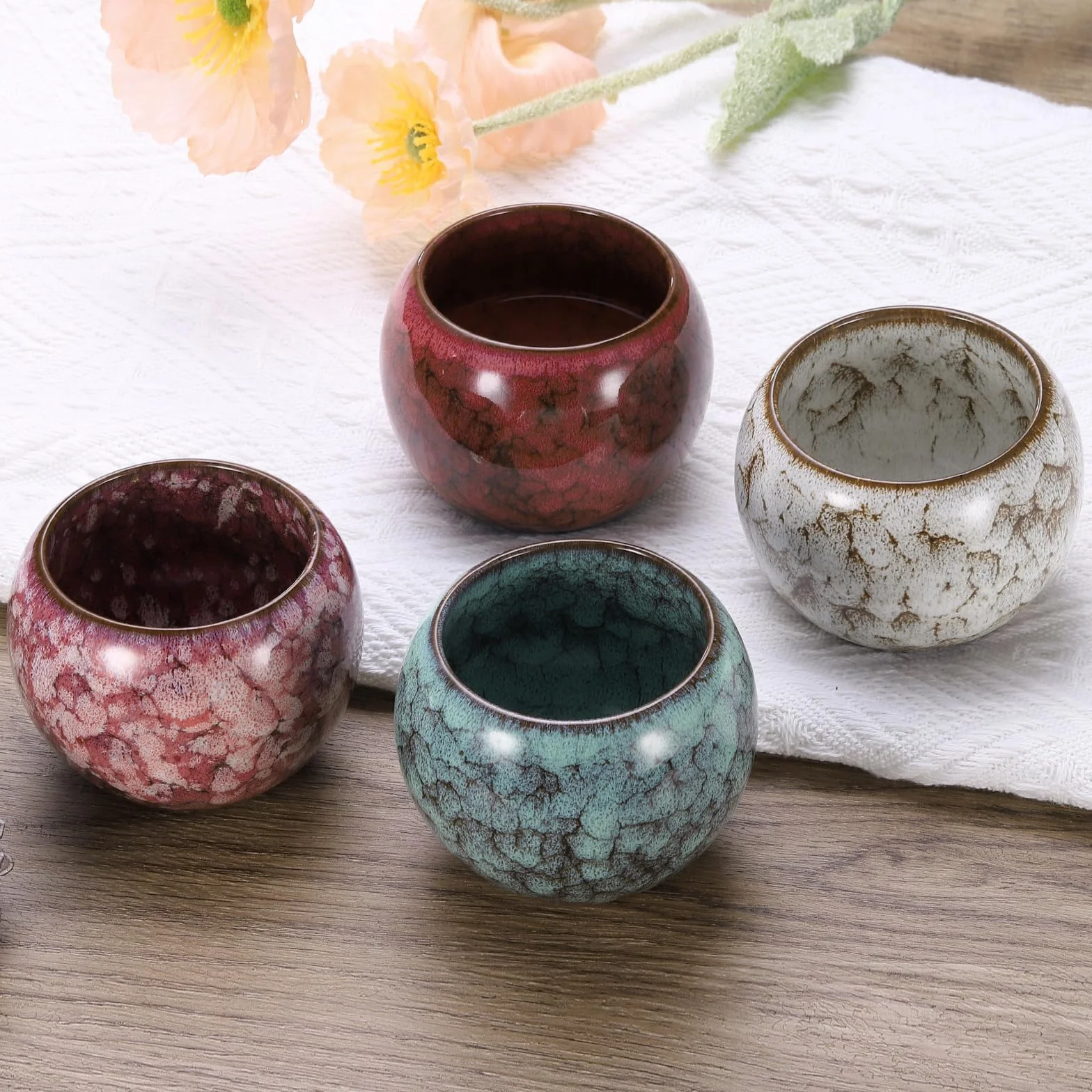QUARKZMAN Tazze Tè Cinesi Giapponesi Ceramica 5,07 oz Set Tè Gong Fu Fare a Mano Smaltato Ceramica Senza Manico Piccola Tazza Tè per Tè Mate Caffè Vino Bevande Casa e Regali, Rosa Rossa