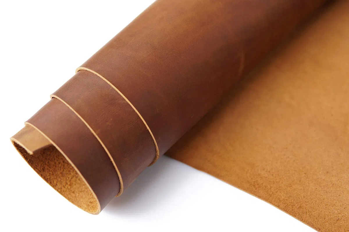 Pelle di vacchetta, colore bourbon, per cucito, artigianato, spessore 1,8-2,0 mm 12"x12" Red Brown
