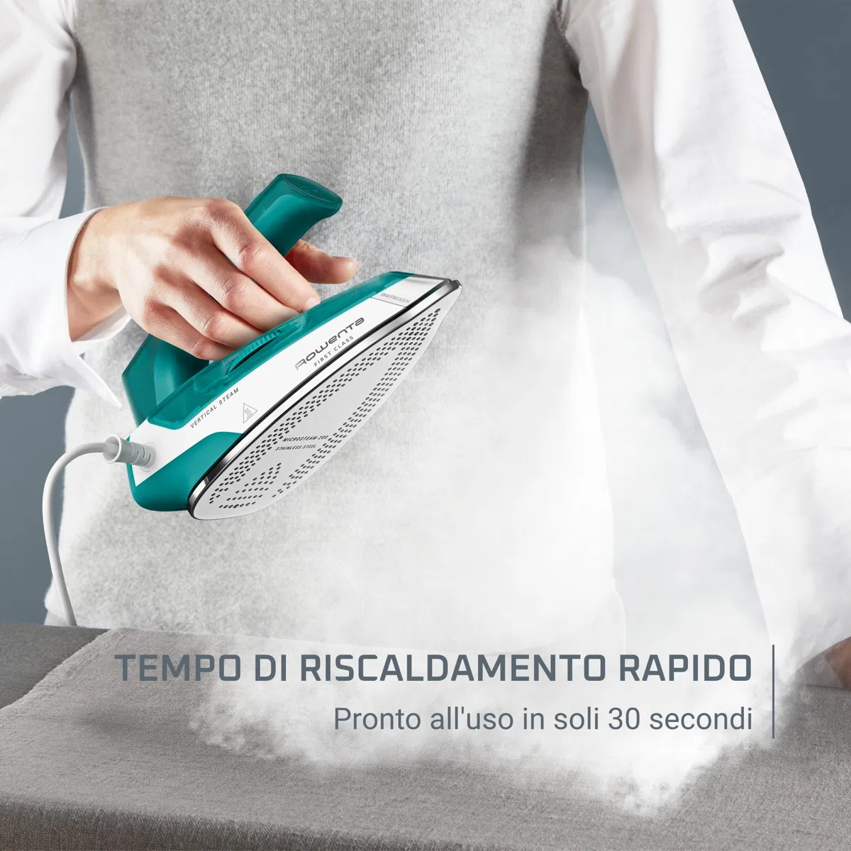 Rowenta First Class, Ferro da Stiro a Vapore da Viaggio, Riscaldamento Rapido e Stiratura Verticale, Ferro Pieghevole e Compatto, Bianco e Verde, DA1610