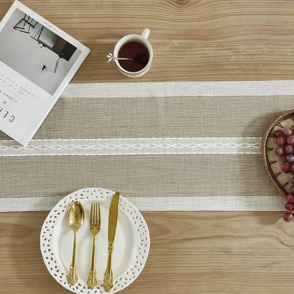 Wracra Runner da tavola in Lino e Cotone con Ricamo, Runner da Tavolo caffè da Esterno per Interni in Stile casalingo 275cm per Decorazioni di Cucina per Sala da Pranzo di Partito