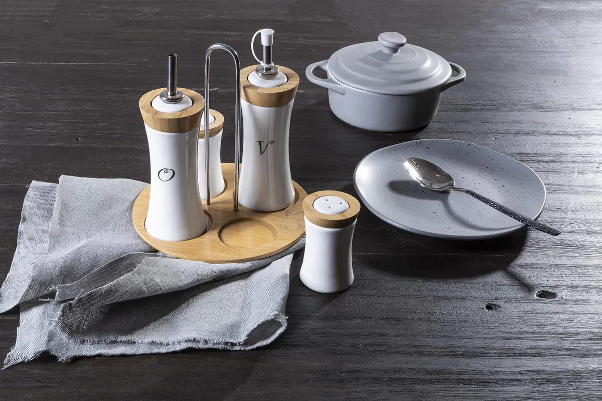 PREMIER Housewares 1103947 Set di Condimenti, 4 Pezzi, Olio/Aceto/Sale/Pepe, in bambù/Ceramica