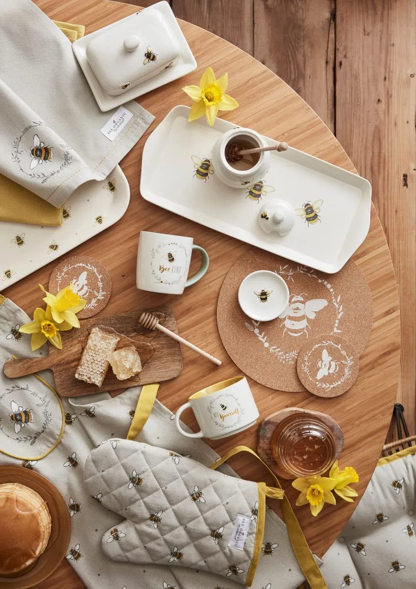 Cooksmart Copriteiera dal design britannico, adatto per teiere piccole, medie o grandi, progettato da designer britannici nel Regno Unito