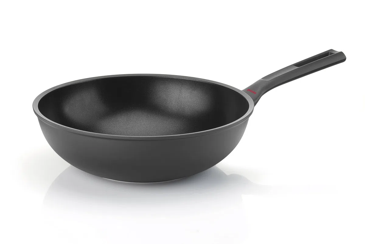Guzzini - WOK in alluminio, antiaderente, 28 cm, Nero, COOK&PLUS