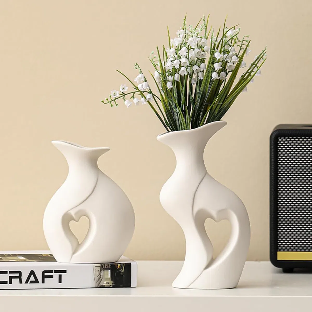 Set di 2 Vasi di Ceramica Decorativi in Stile Moderno per la Decorazione del Soggiorno, Camera da Letto e Ufficio - per Arredamento Casa, Regali e Tavolo Decorativo