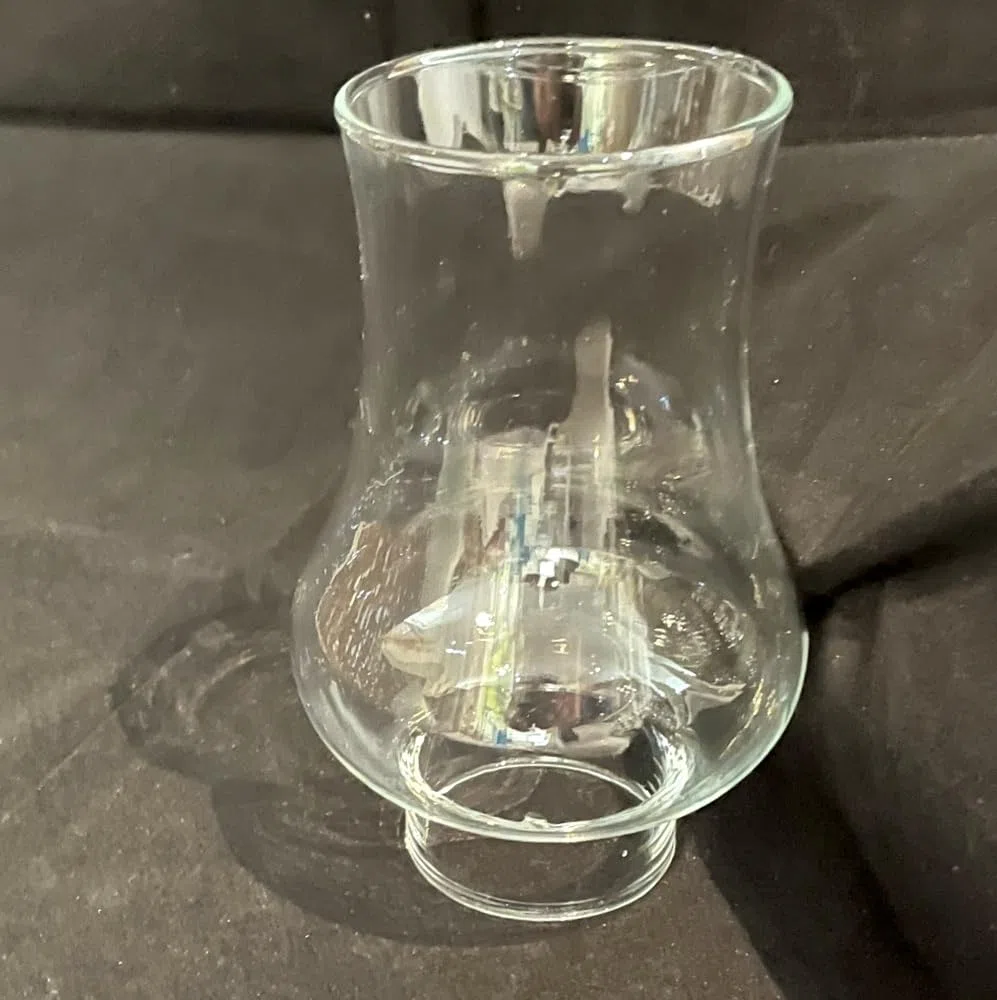 Cilindro in vetro senza fondo trasparente, diametro inferiore base 5,4 cm, altezza base 2 cm, altezza totale 14,5 cm, diametro più largo 9 cm, diametro superiore 7 cm