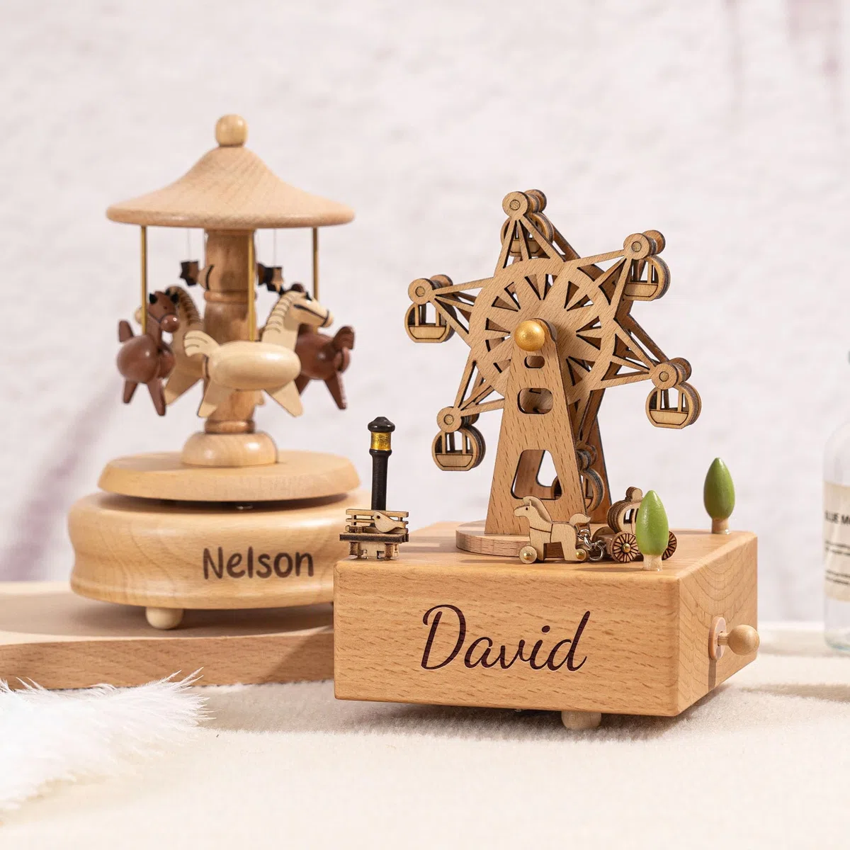 Kenon Carillon Personalizzato in Legno a Carosello, Carillon con Incisione, Carillon in Legno da Ballerina, Regalo Ricordo per Ragazze e Ragazzi