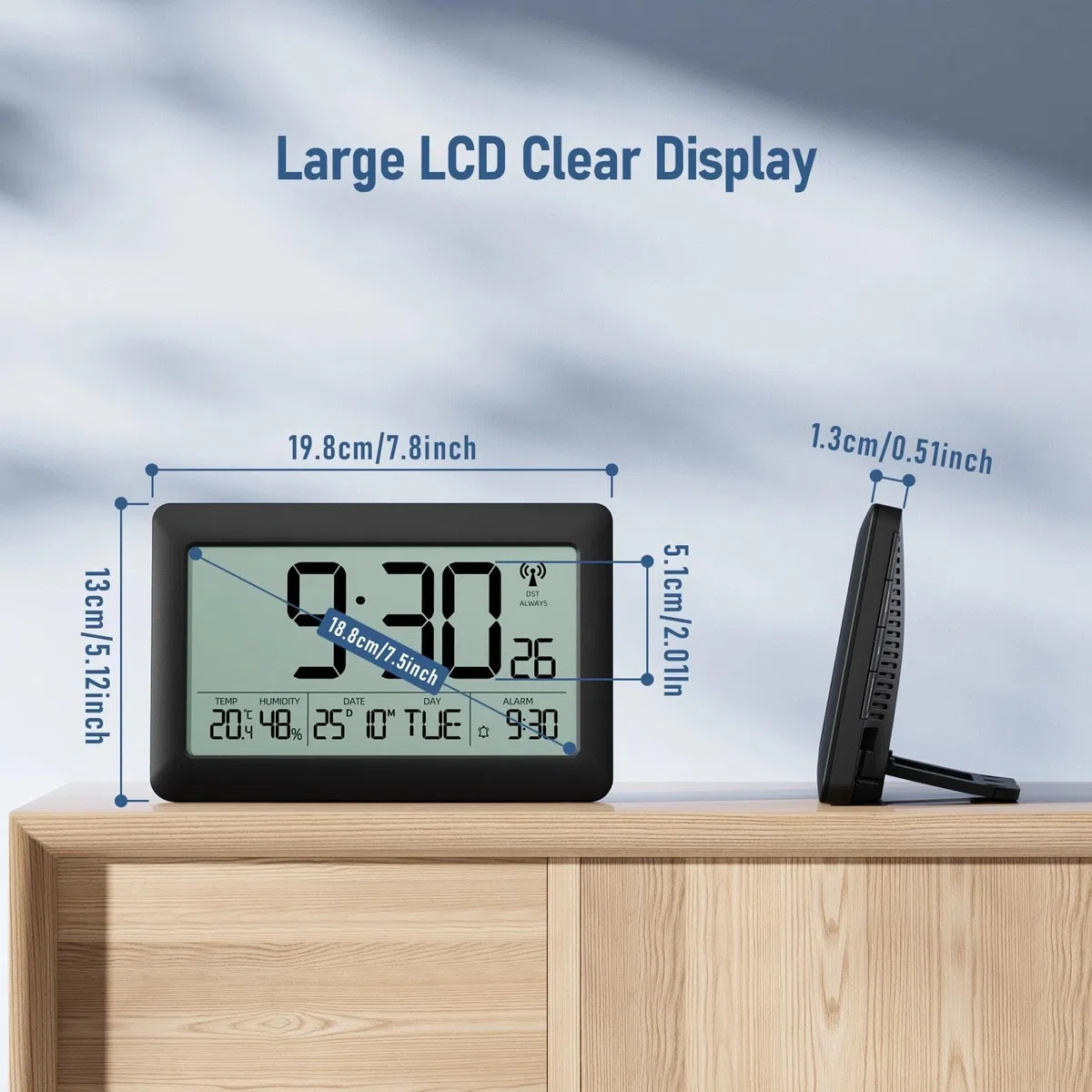 LATEC Orologio, Sveglia Digitale Radio Controllata con Ampio Schermo LCD da 7,5" - Orologio Digitale a Batteria con Temperatura/Umidità/Calendario - Sveglia/Funzione Snooze – Retroilluminazione
