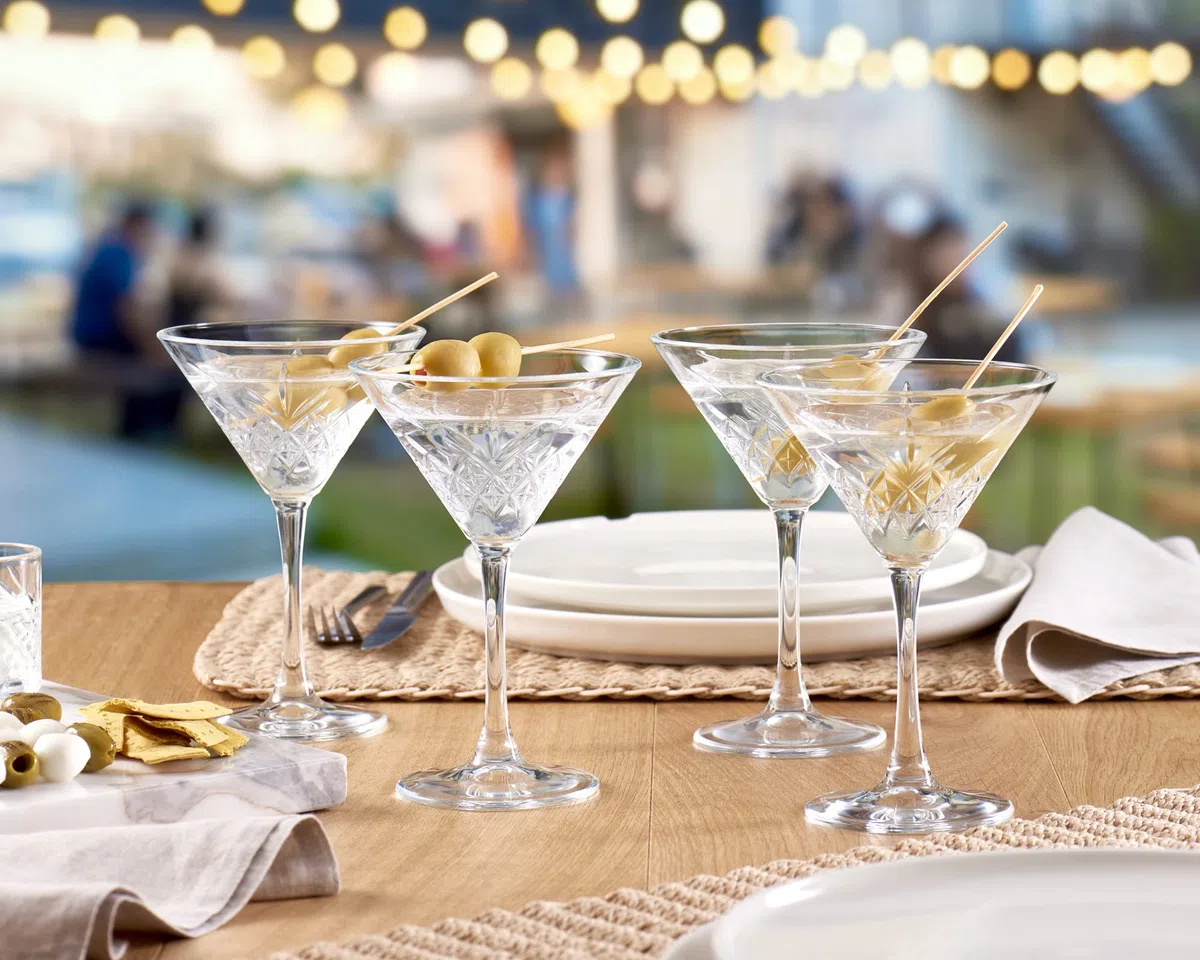 Pasabahce Timeless Set 4 Coppe Martini 23cl