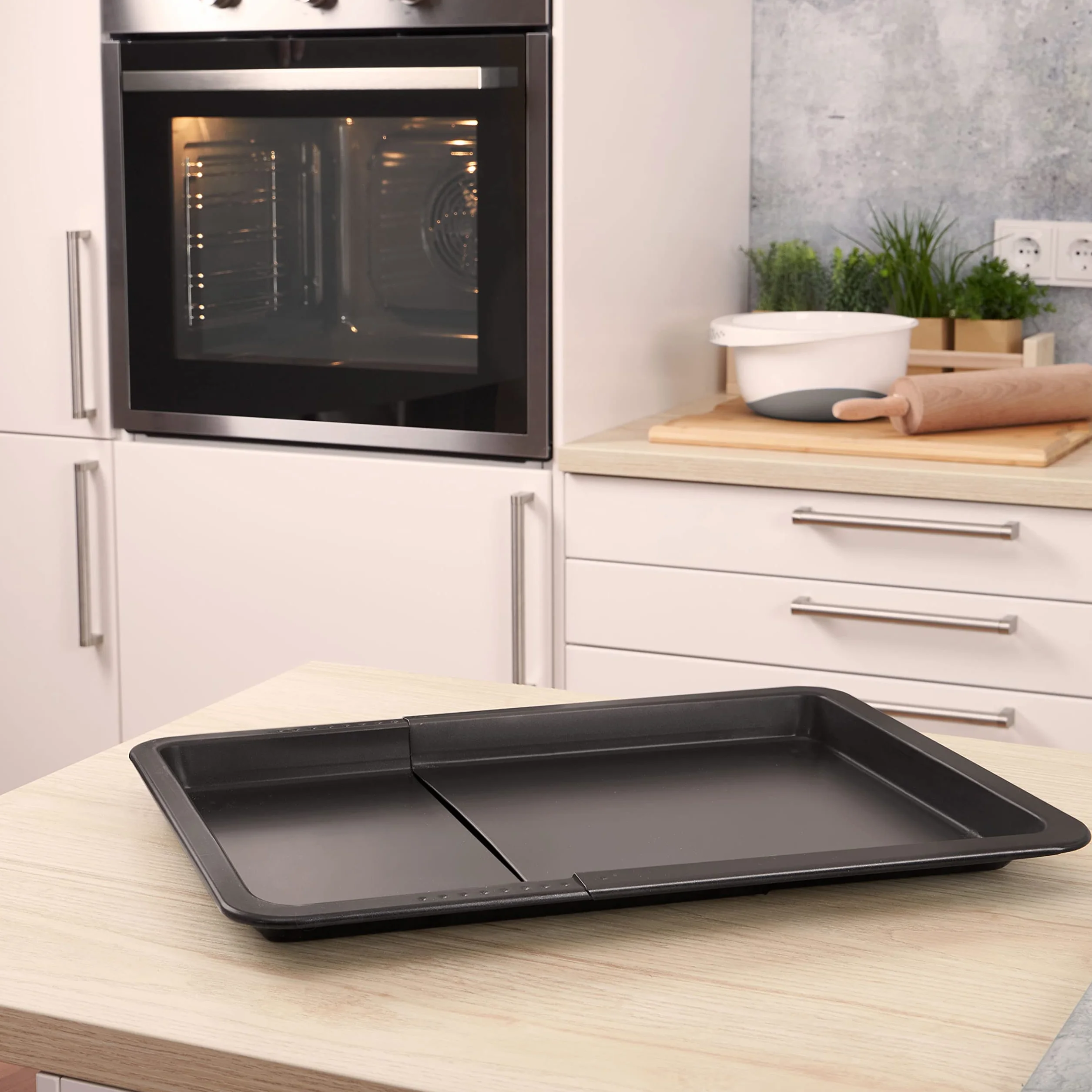 Grizzly Teglia da Forno Regolabile Estensibile Antiaderente 33-52 cm in Acciaio al Carbonio con Rivestimento GREBLON B2+ per Forno