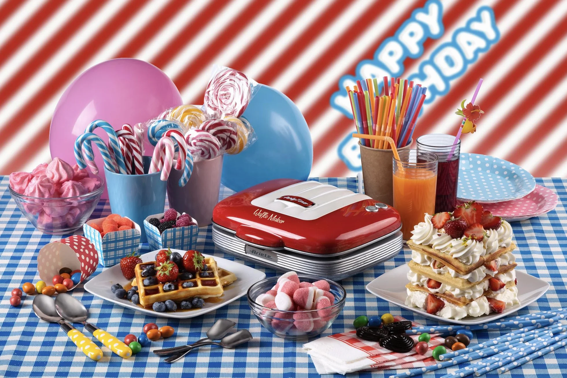 Ariete Waffle Maker Party Time 1973, Piastra per Waffle con Piastre Antiaderenti, Avvolgicavo, Chiusura di Sicurezza e Spia di Accensione, 700 W, Rosso