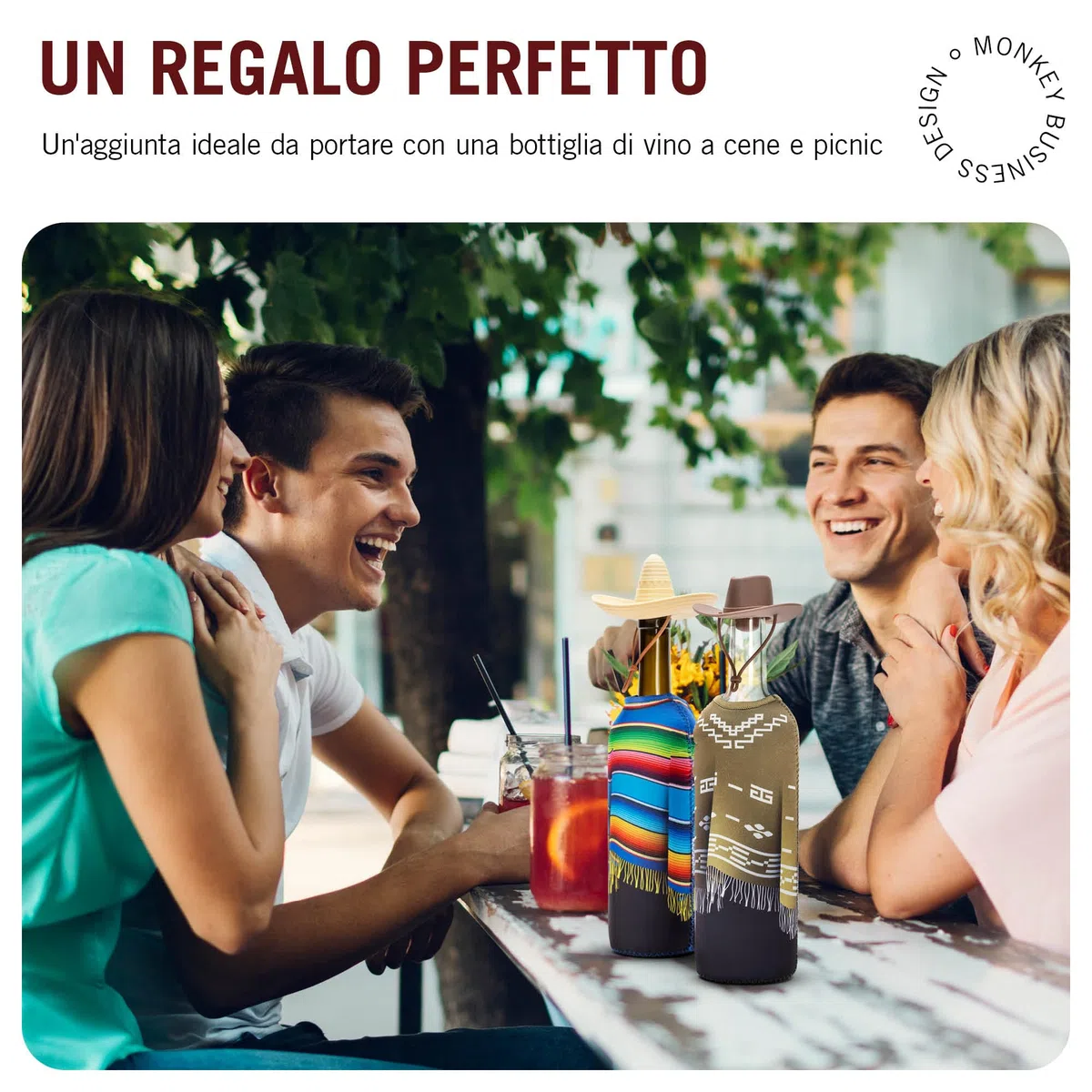Monkey Business Gift Set per Amanti del Vino – 2 Tappi in Silicone + 2 Poncho in Neoprene per Bottiglie 750 ml – Isolamento per Bottiglia Aperta + Tema Wild West