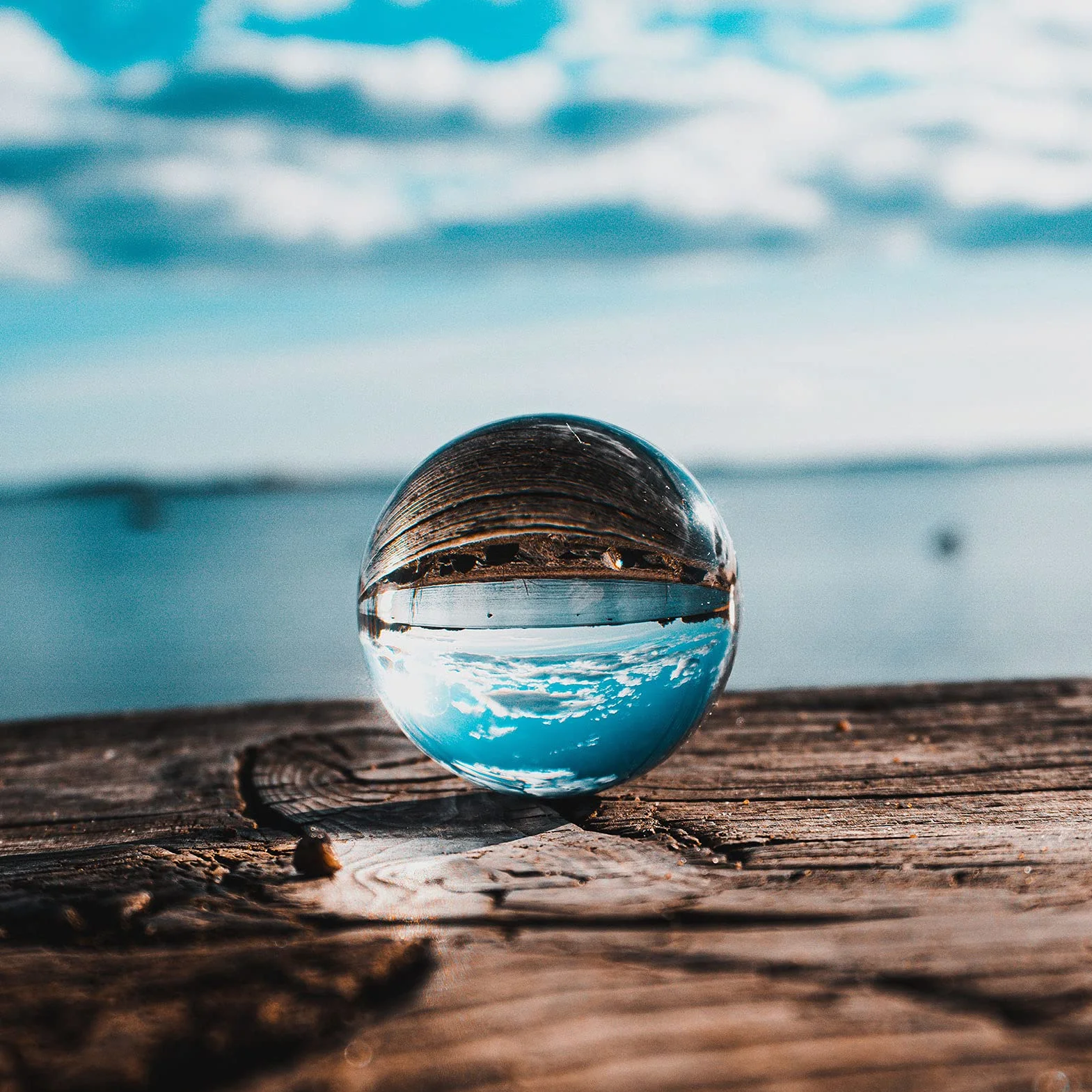 K9 - Sfera di vetro, 80 mm, sfera di vetro trasparente, con supporto per decorazione, meditazione, fotografia