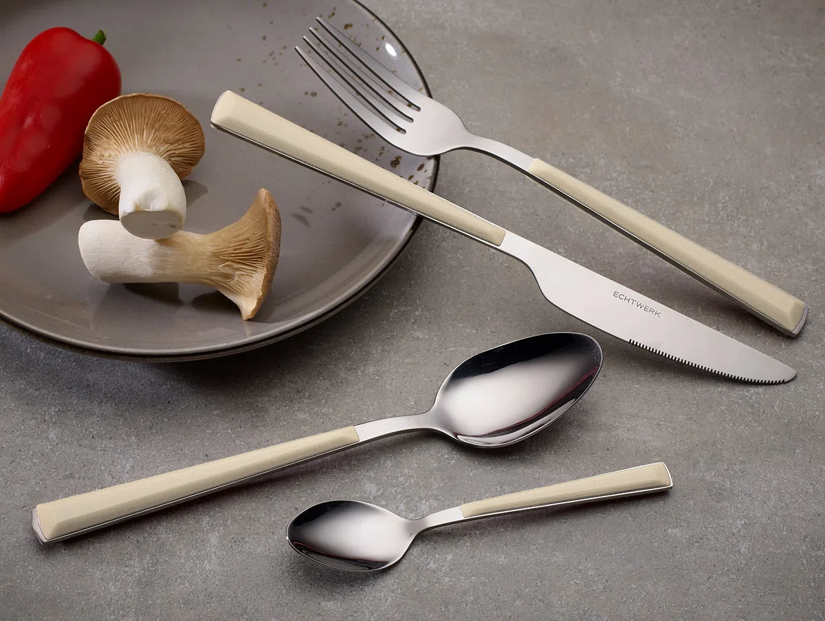 ECHTWERK Set di posate "Basic" con manici in plastica, Posate da campeggio, Posate da picnic, Posate da viaggio leggere, 24 pezzi, fino a 6 persone, acciaio inossidabile 18/0, Crema
