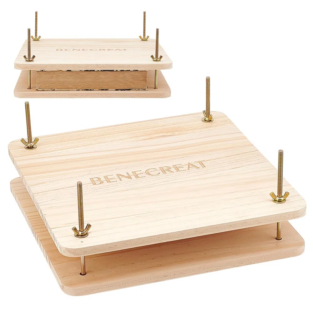 BENECREAT Book Press Rilegatura, Pressa per Rilegatura Portatile con Pressa per Libri In Legno con Dado In Ferro, Dadi Ad Alette, Guarnizione per La Casa, Scuola, Forniture per Rilegatura, 30x30cm