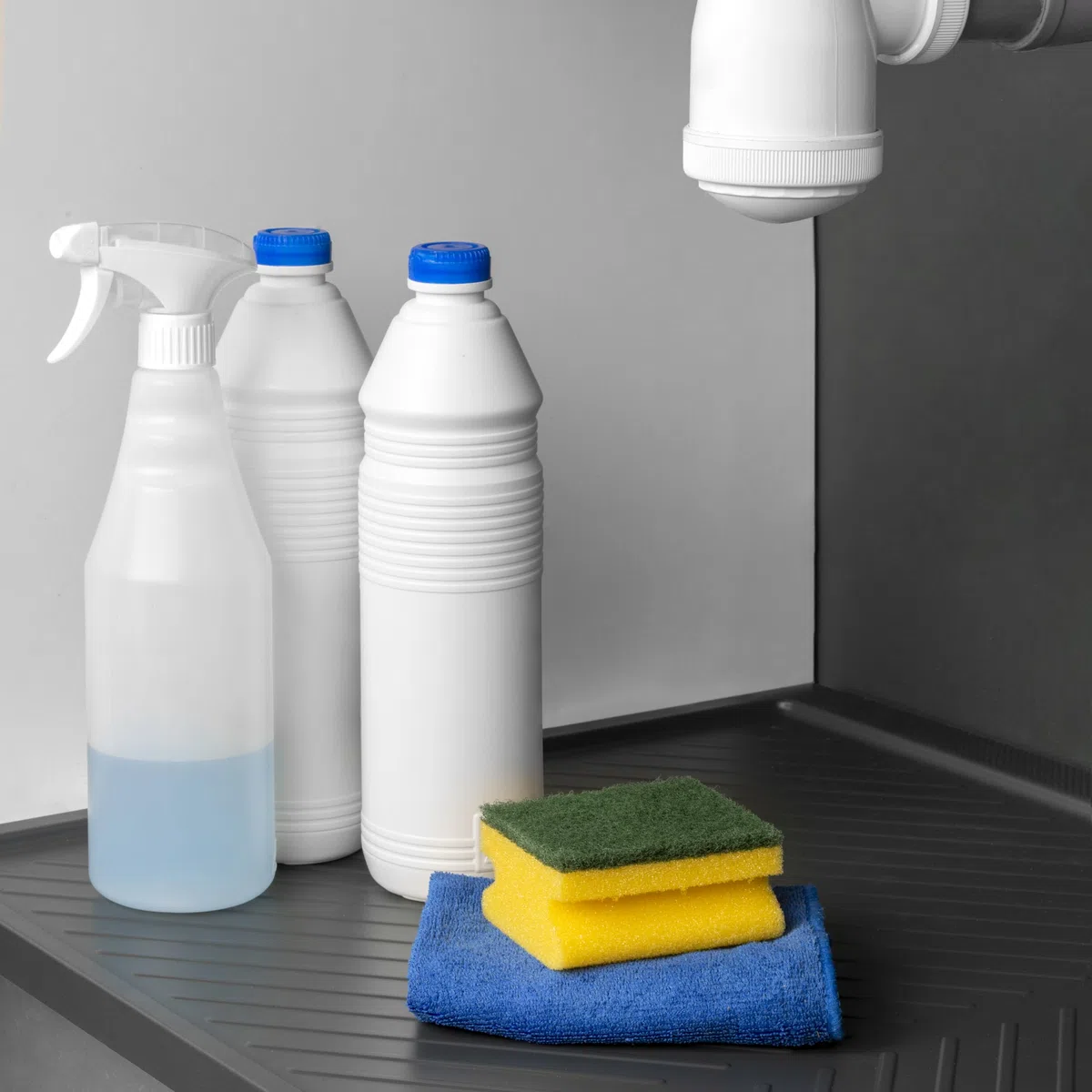 Emuca - Protezione per fondo di mobile da cucina, fondo sotto lavello M60, 568 x 580 mm, spessore 16 mm, Tecnoplastica, Grigio antracite