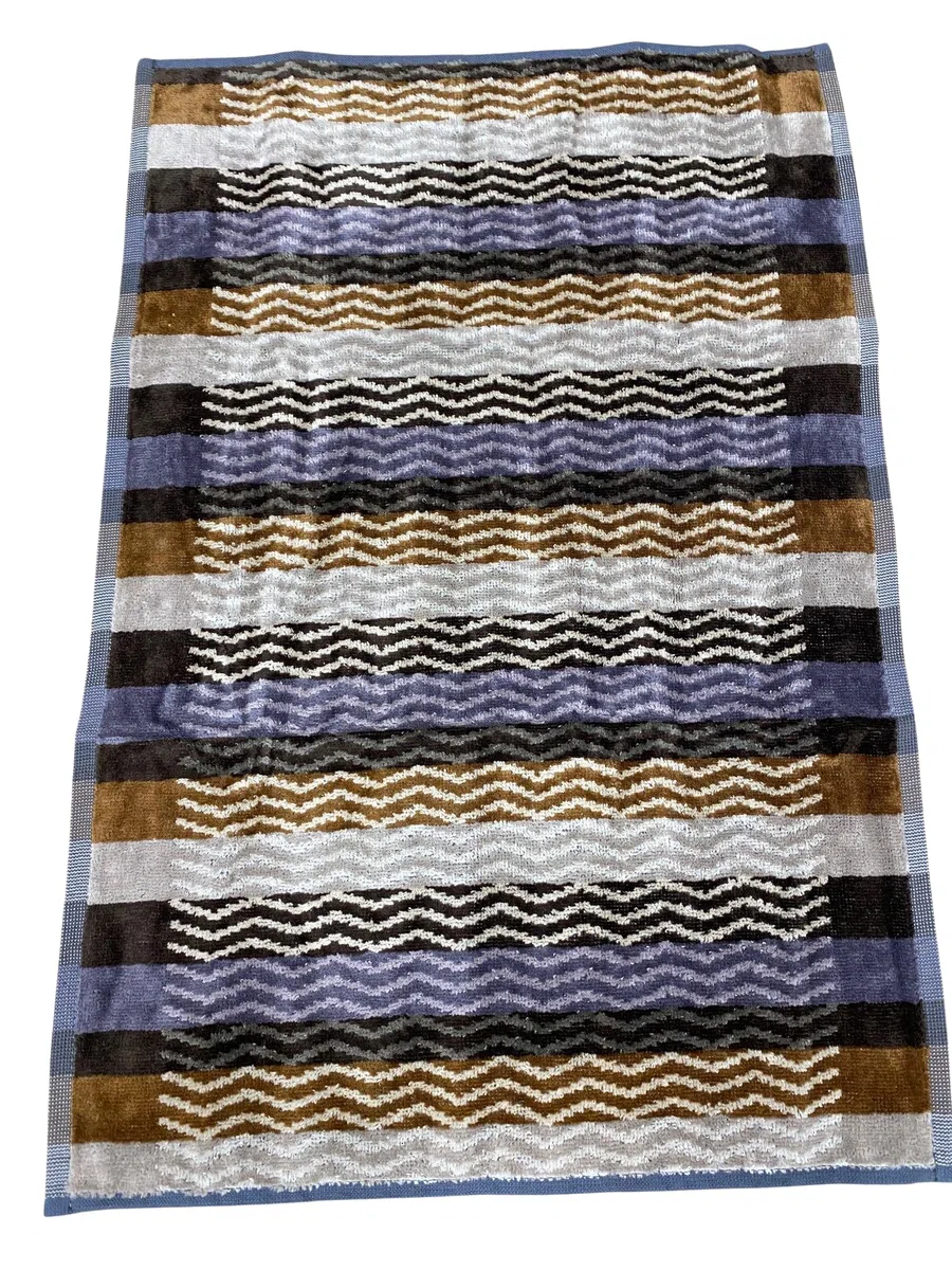 Carrara Coppia di Asciugamani 1+1 Velour all'Esterno e Spugna idrofila all'Interno Viso e ospite Art. Parigi (Marrone)