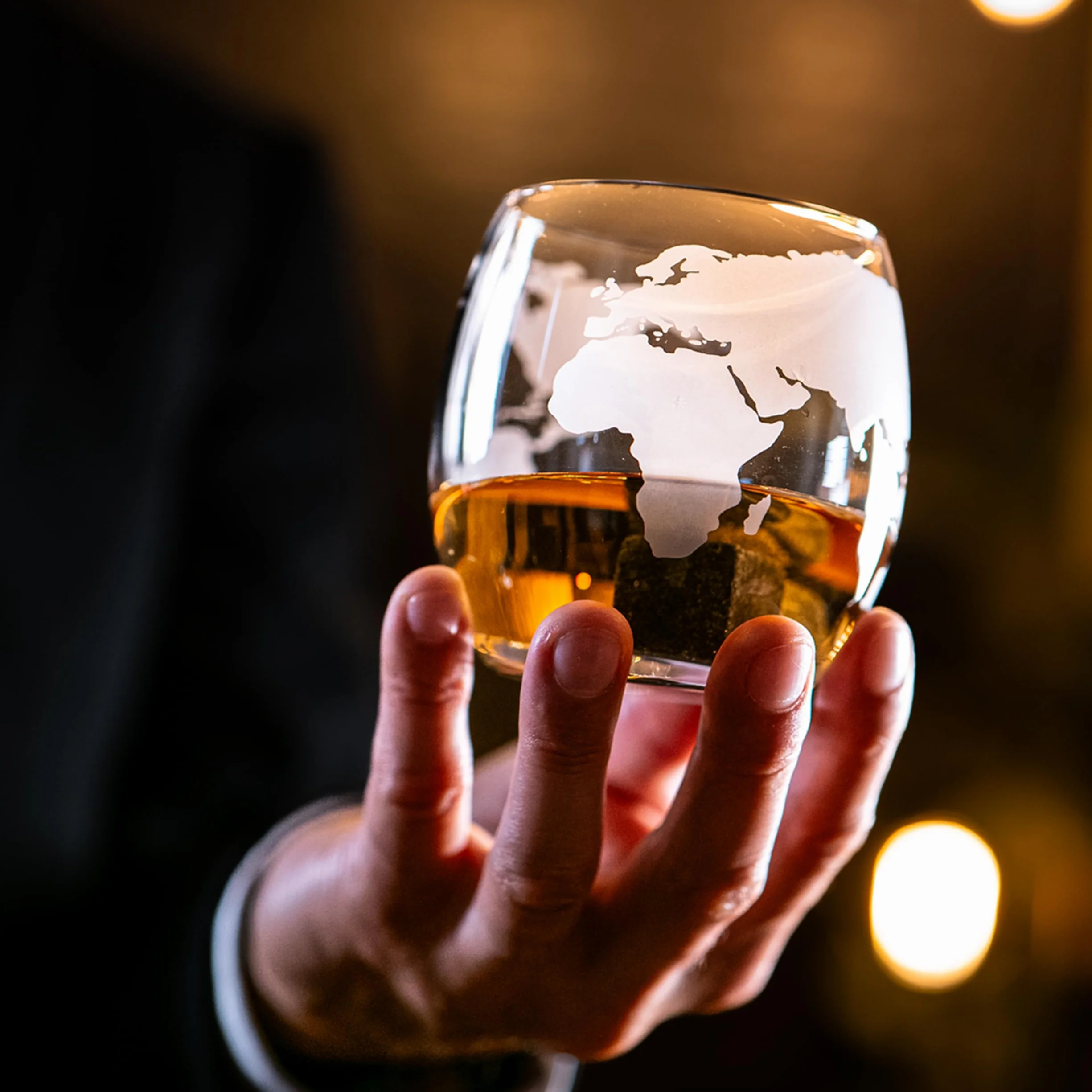 Whisiskey Set Bicchieri da Whisky - Set Whisky Regalo - Idee Regalo Uomo Compleanno - Scatola Regalo, 4 Bicchieri da Whisky x 285ML
