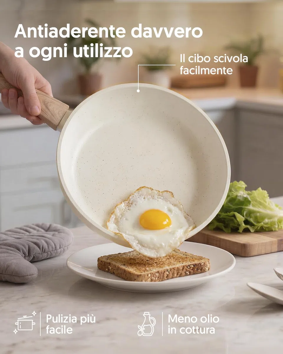 La Moustache - Batteria di Pentole Antiaderente 14 Pezzi con Accessori, Casseruole, Padelle, Coperchi in Vetro e Utensili + Set di 5 Coltelli in Acciaio Inox con Pelapatate, Effetto Marmo (Latte)