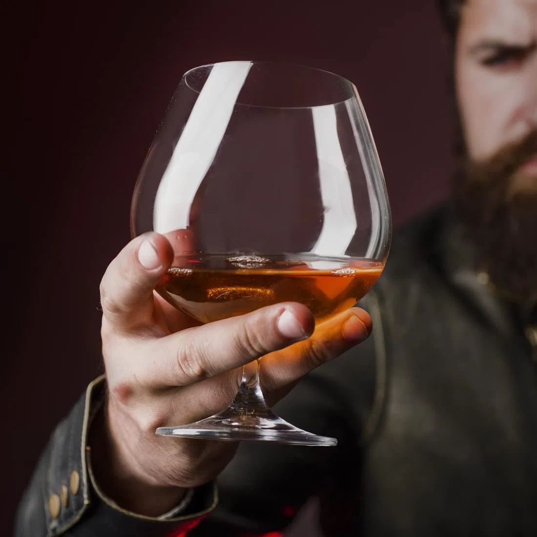 FLOW Barware Set di 2 bicchieri da brandy di alta qualità, realizzati a mano, 700 ml, in cristallo senza piombo, confezione regalo per brandy, cognac, liquori o liquori