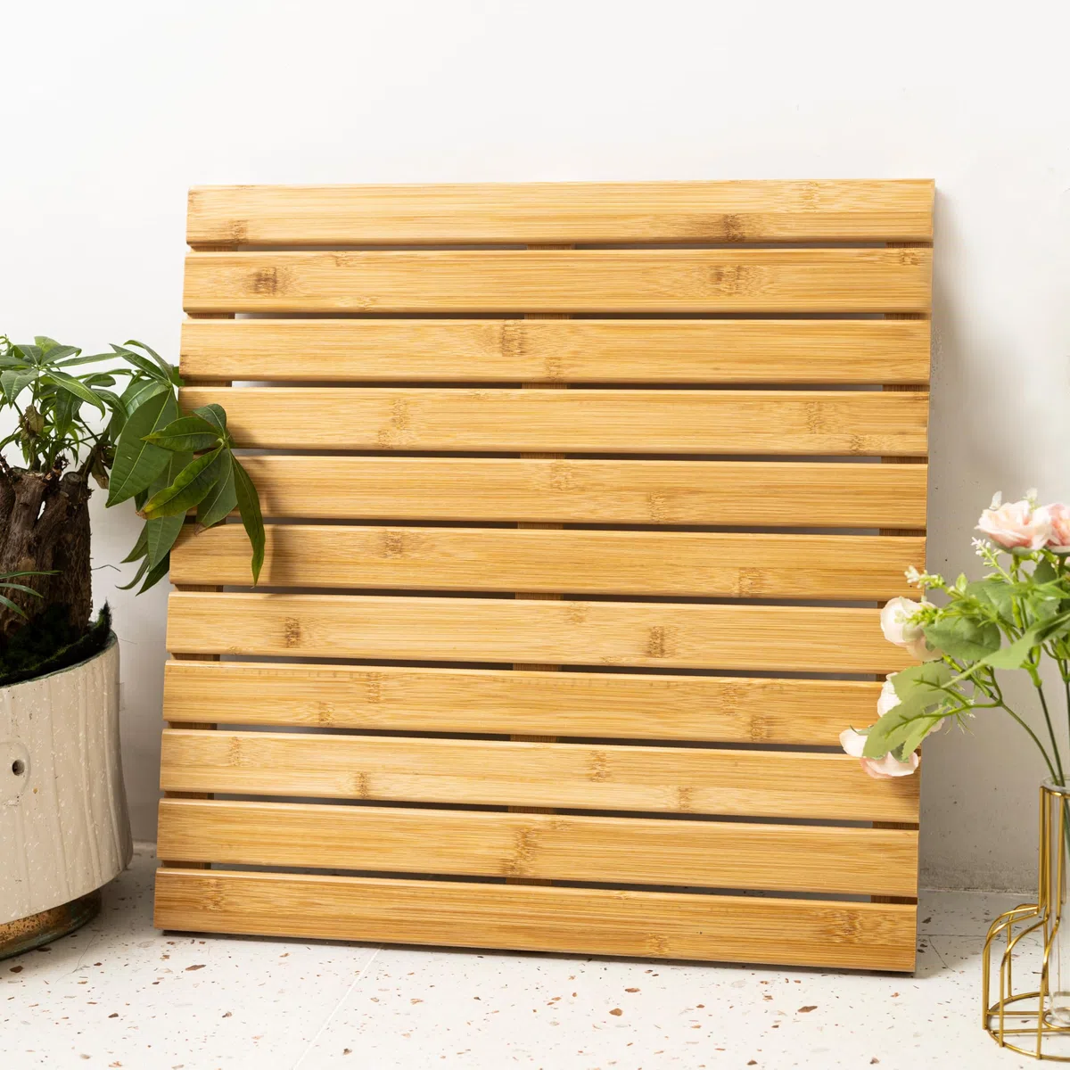 Brigros - Pedana Doccia In Bamboo Antiscivolo Per Bagno, Tappetino Doccia In Legno Naturale, Tappeto Bambu In Vari Formati, Pedana Doccia Antiscivolo In Legno, Tappetino Bagno (50x50 cm)