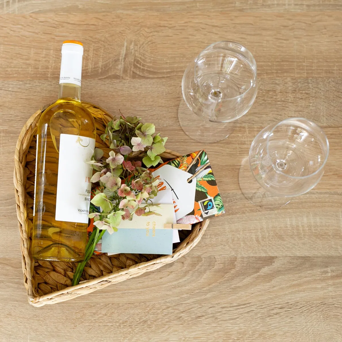 HMF Cesto regalo vuoto, cesto portaoggetti intrecciato in giacinto d'acqua, set da 2 pezzi, a forma di cuore, larghezza 29/26 cm