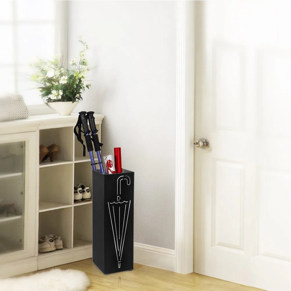 BAKAJI Portaombrelli Stand in Ferro Design BAK3B Forma Quadrata Nero con Decorazione Intarsio Ombrello Vaschetta Salvagoccia e Ganci per Ombrelli Pieghevoli Dimensioni 49 x 15,5 cm
