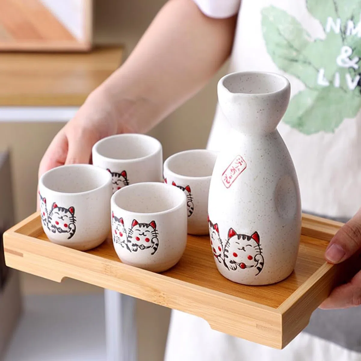 Set di 5 tazze per sake giapponesi e tazze da sakè, design tradizionale dipinto a mano, tazze in ceramica Neko, caraffa da portata in ceramica con gatto portafortuna