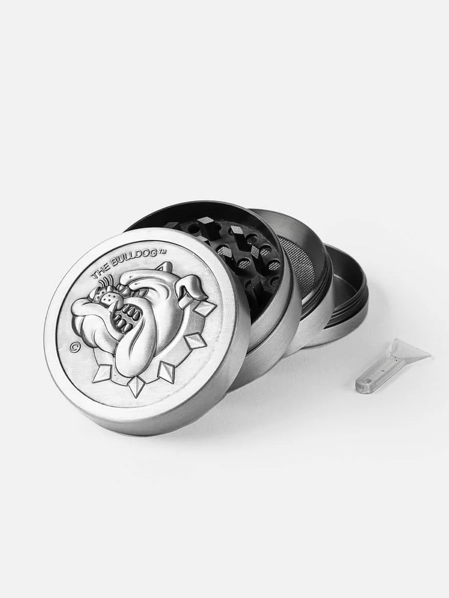 Grinder The Bulldog Amsterdam Originale 50mm in Metallo 4 Parti con Filtro | Tritatabacco Spezie Denti Affilati | Macinino Manuale Premium
