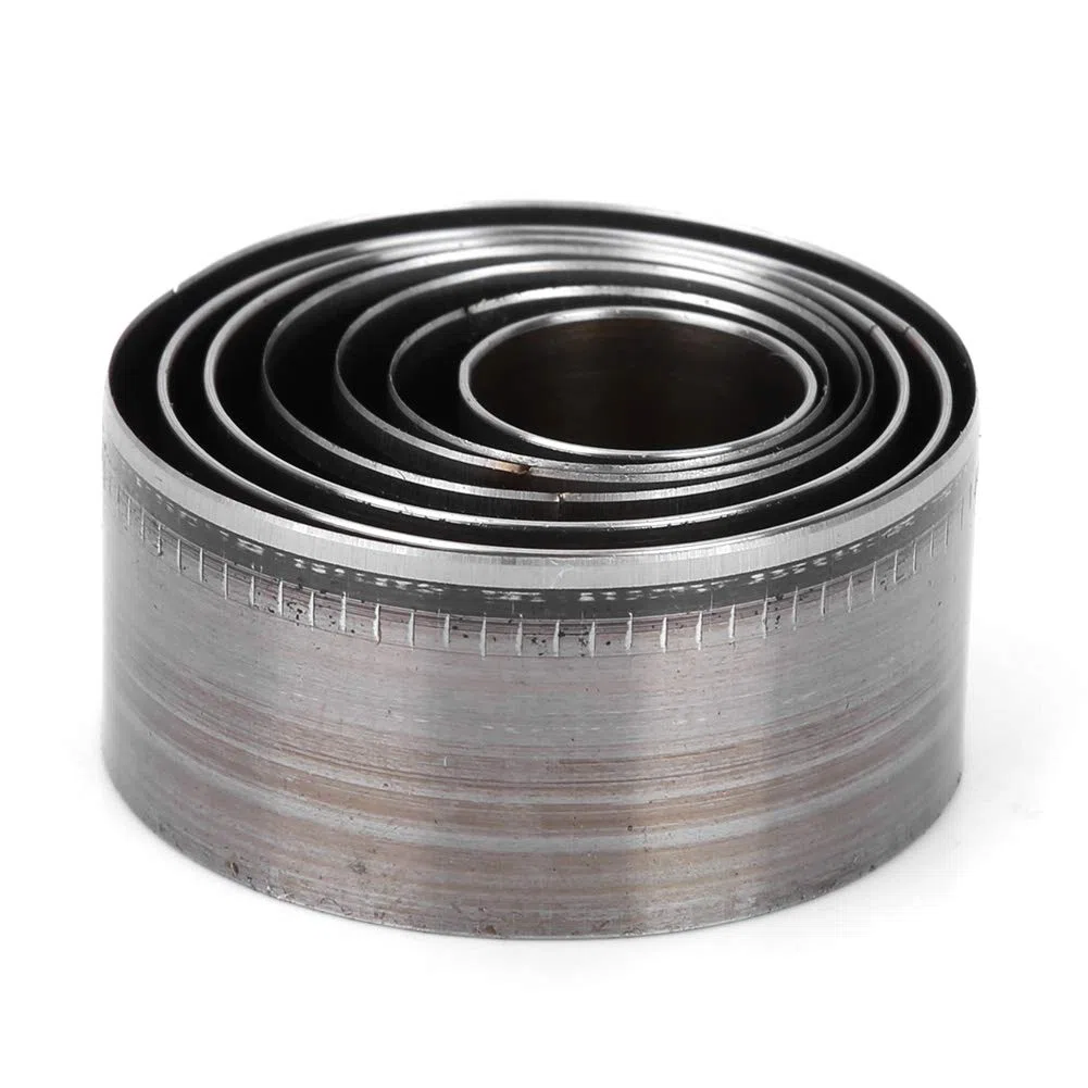 Fustellatrice per Pelle Tonda, 7 Pezzi Perforatrice Cava 20mm 25mm 30mm 35mm 40mm 45mm 50mm Kit di Strumenti per Taglierina Circolare per Artigianato in Pelle Fai da Te