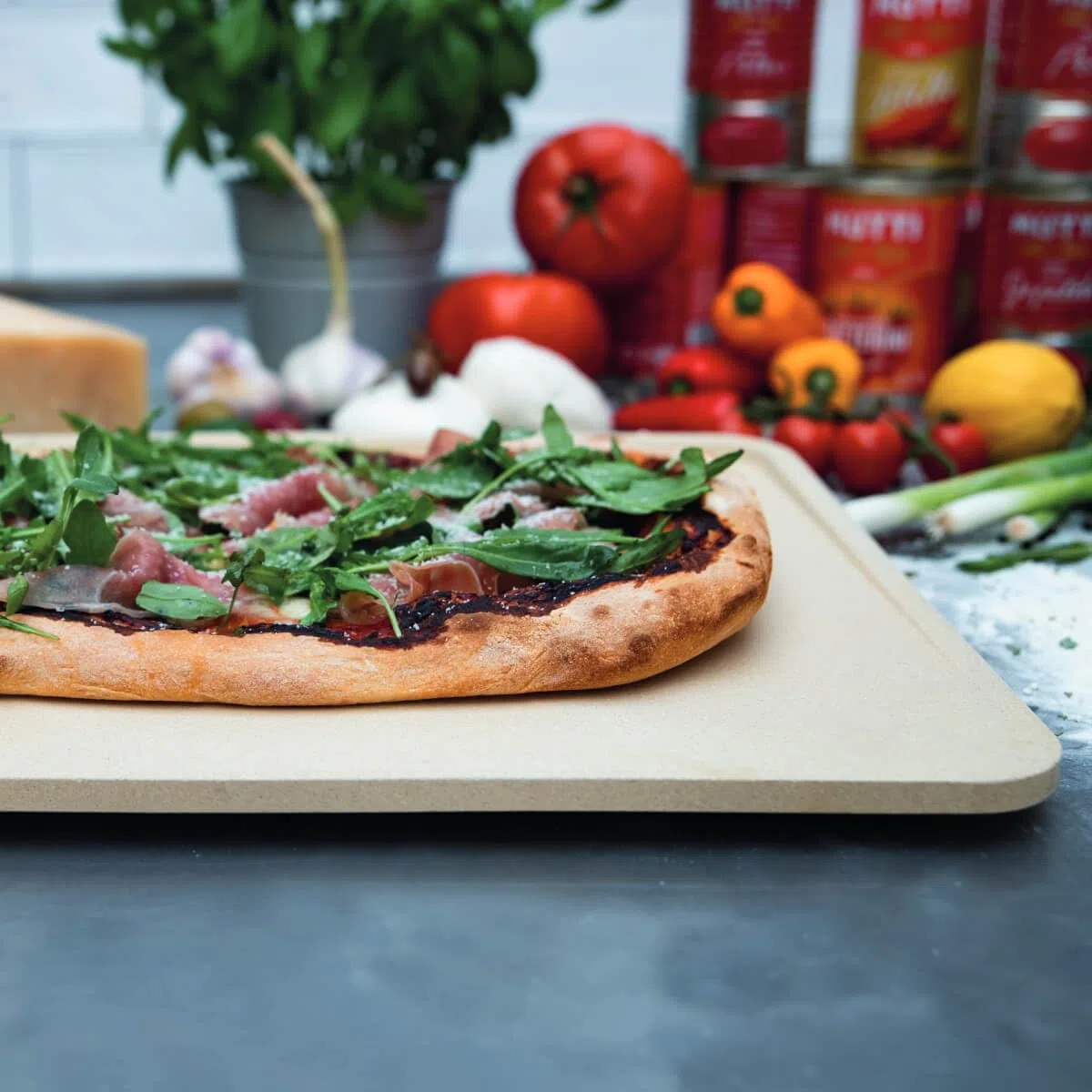 Boska Pietra Pizza Deluxe Rettangola/Per il forno/Pizze con la qualità di quelle fatte nel forno di mattoni/Bordo rialzato lussuoso/Cordierite / 32x40 cm