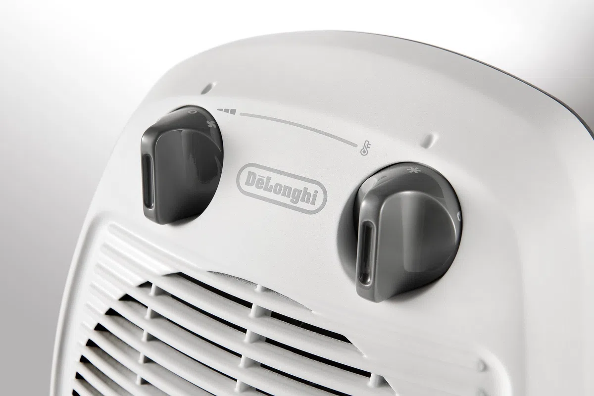 De'Longhi Hva 3220 Termoventilatore Verticale, Silenzioso, 2 Manopole, 2 Potenze, Protezione Antigoccia, Termostato, Maniglia, Protezione Antigelo, Doppio Isolamento, Piccole Dimensioni, Bianco