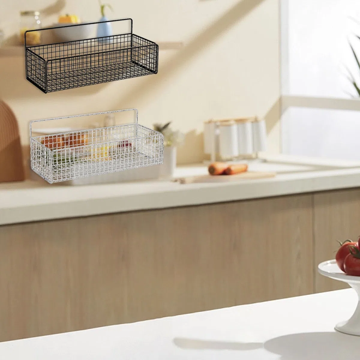 Cesti Sospesi in Metallo,sotto I'armadio in Metallo,Cesti di Frutta,Cesto Portaoggetti Autoadesivo in Ferro,per Cucina Bagno e Dormitorio(Bianco,15x15,5x36cm,270g)