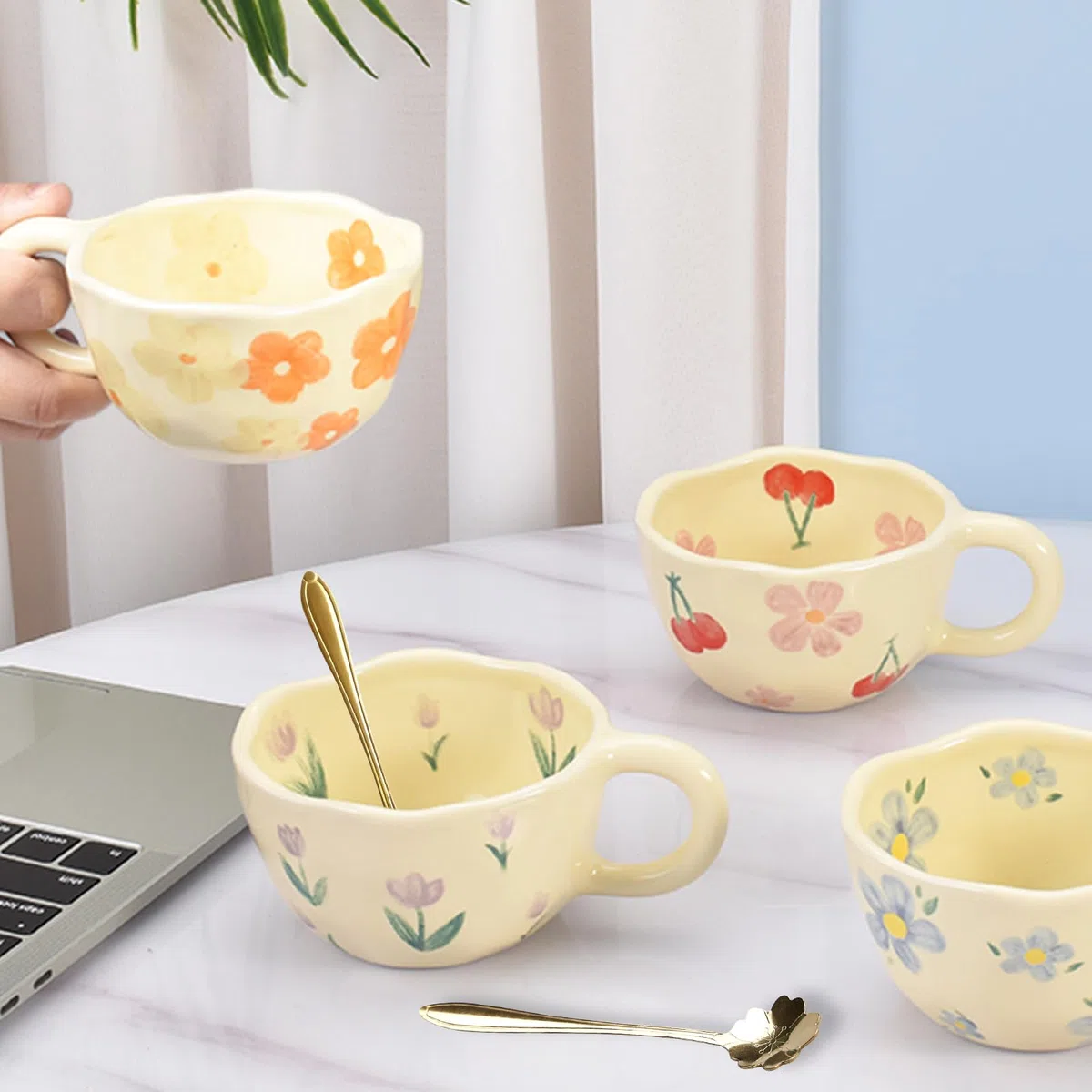 PORFOYO Set di 4 tazze in ceramica: 4 pezzi di tazza da tè in ceramica fatta a mano con fiore, tazza da caffè creativa estetica regalo di latte, tazze irregolari per la casa e l'ufficio (stampato)