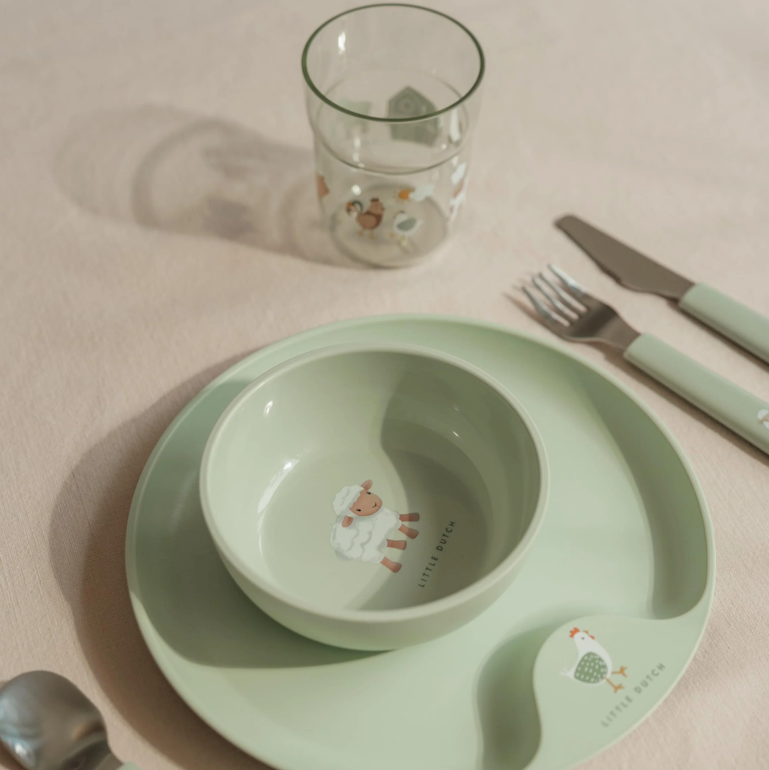 Mepal Mio - Set di stoviglie per bambini - 6 pezzi - con piatto - ciotola - tazza e posate, regalo per bambini - lavabile in lavastoviglie - Little Farm