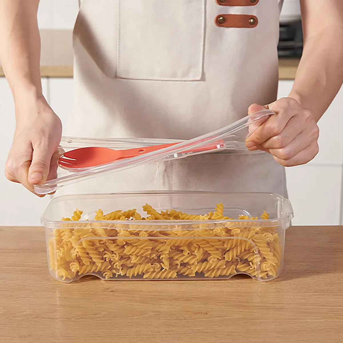 Pasta Scatola Di Cottura - Cuocipasta per Microonde con Colino - con Coperchio E Forchetta,può Essere Utilizzato Anche Come Contenitore,Adatto per Conservare Frutta E Pasta,per Dormitorio,ufficio