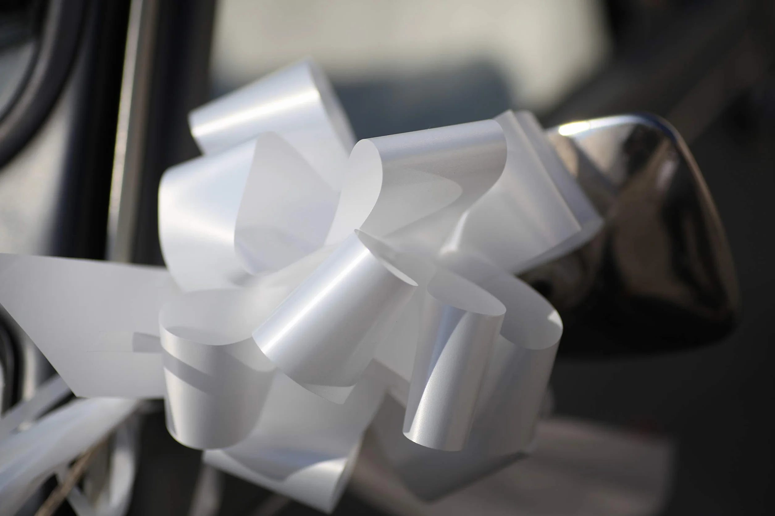 BOLIS Kit COCCARDE Bianco | Decorazione Auto Matrimonio |Fiocchi Auto | Ideale per Auto CASA Nozze Battesimo Laurea Comunione Gran Fiocco