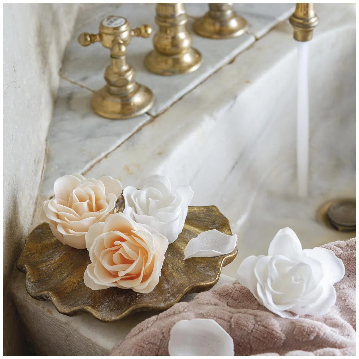 Mathilde m scatola 12 rose in fogli di sapone monouso profumate saponette profumo rosa
