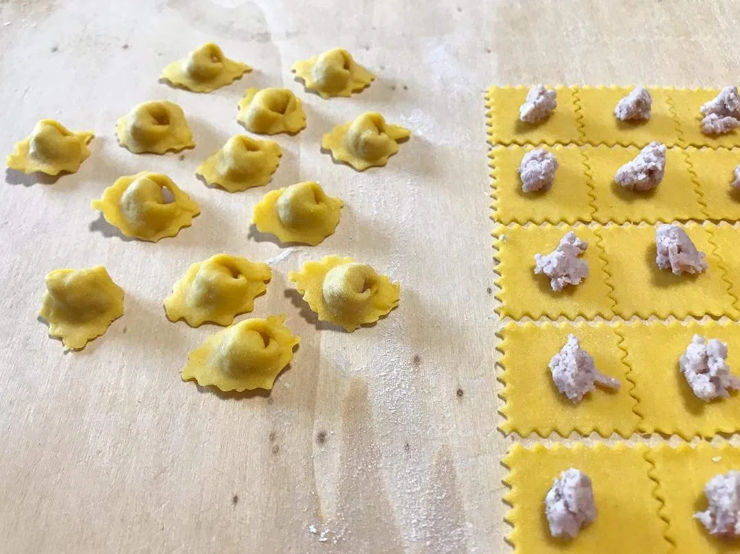 Rotella Taglia Pasta Sfoglia Fresca | 4 Lame Dentate Regolabili | Diametro 36mm in Acciaio Inox e Impugnatura in Legno | Tagliapasta.Com [Made in Italy]