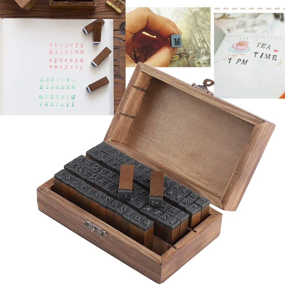 Set di Timbri Decorativi in Legno con Numeri e Lettere – Con Scatola per il Ripostiglio, Ideale per Cartoline, Disegni e Lavoretti con l'Argilla, Perfetto per Bambini