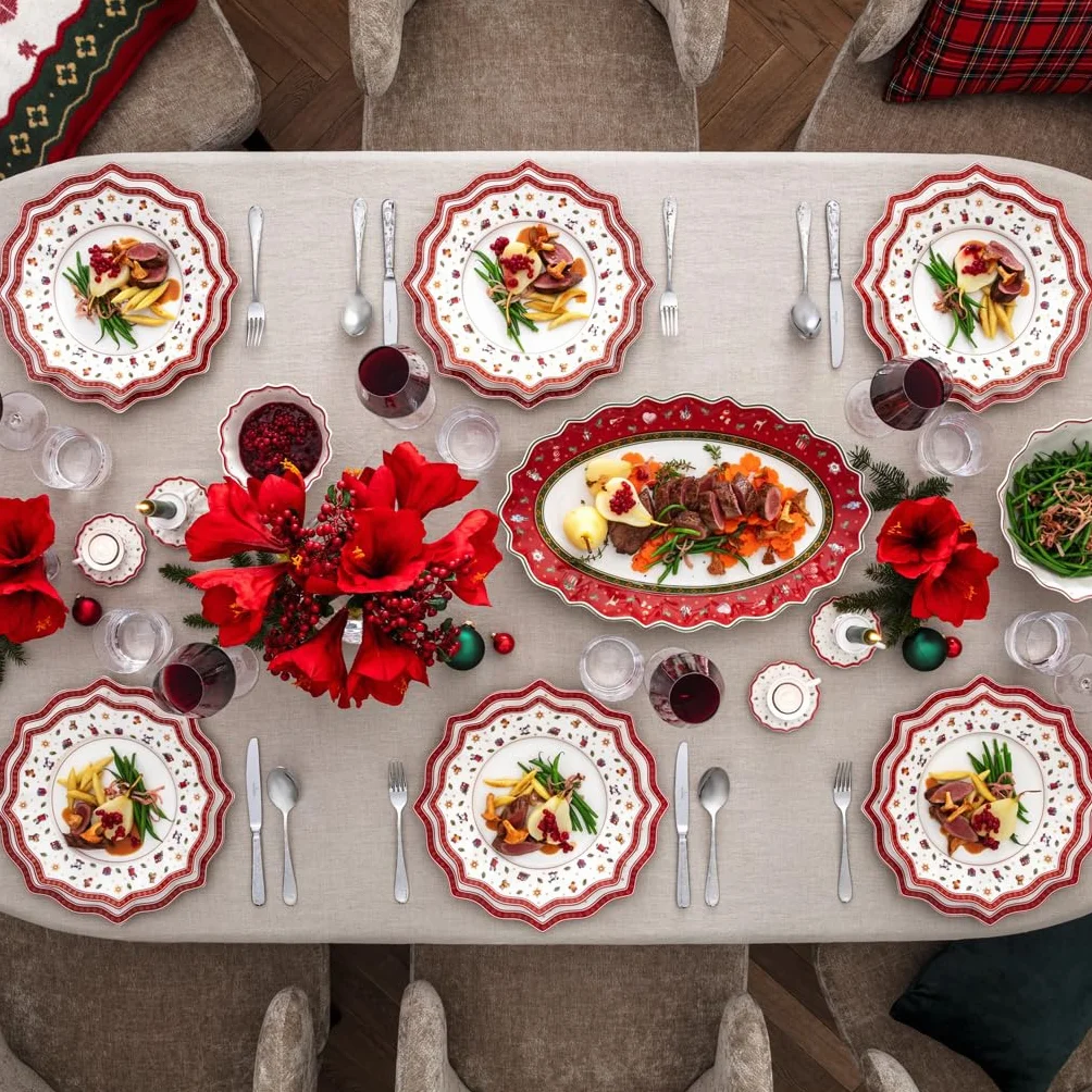 Villeroy & Boch, Toy's Delight Piatto da Pane Rosso e Bianco, Adatto per Microonde, Decorazione Natalizie, Piatto, Stoviglie, Piatto Natale, Piatto Ceramica Natale, Porcellana Premium