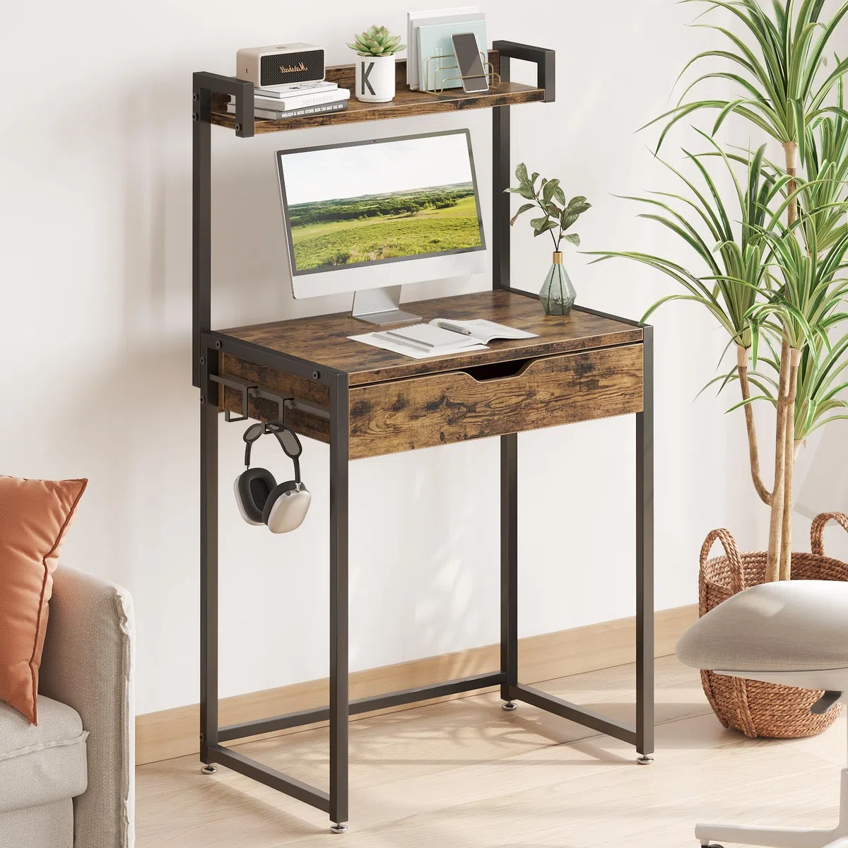 Bestier Piccolo tavolo per computer da 64 cm, con vano portaoggetti e cassetti, adatto per studio, camera da letto, soggiorno e spazi compatti (nero)